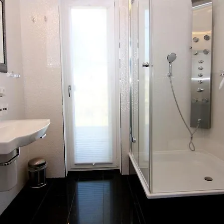 Captain's House Comfortable Tatil Evi Karlshagen